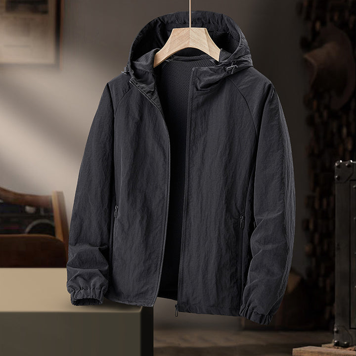 Men's Ultralight Hooded Windbreaker with Mesh Lining and Water-Repellent Exterior Mune Fashion