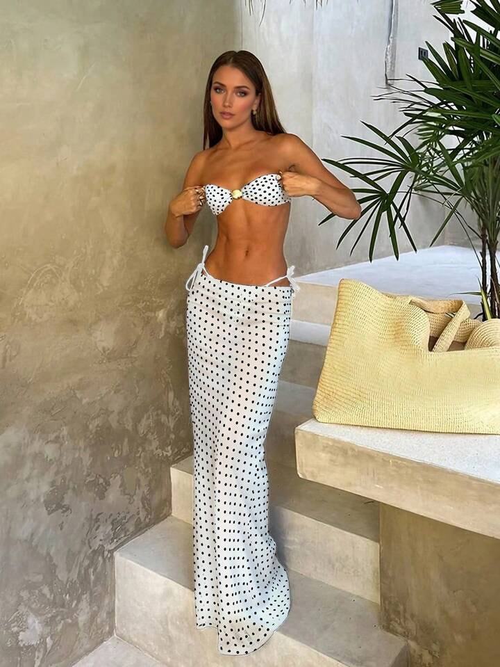 Women's bandeau bikini with fashionable cut Mune Fashion