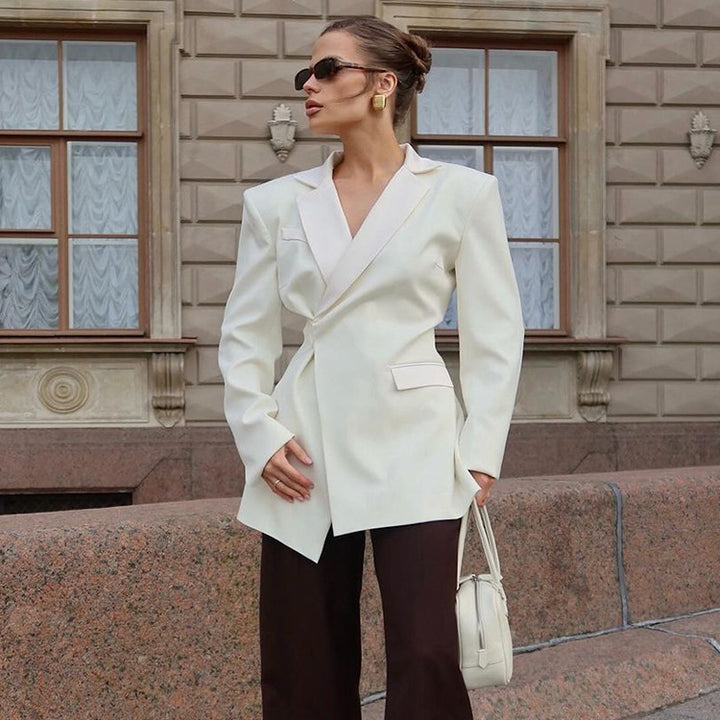 Women Sculptural Tailored Blazer with Asymmetric Front and Accentuated Shoulder Mune Fashion