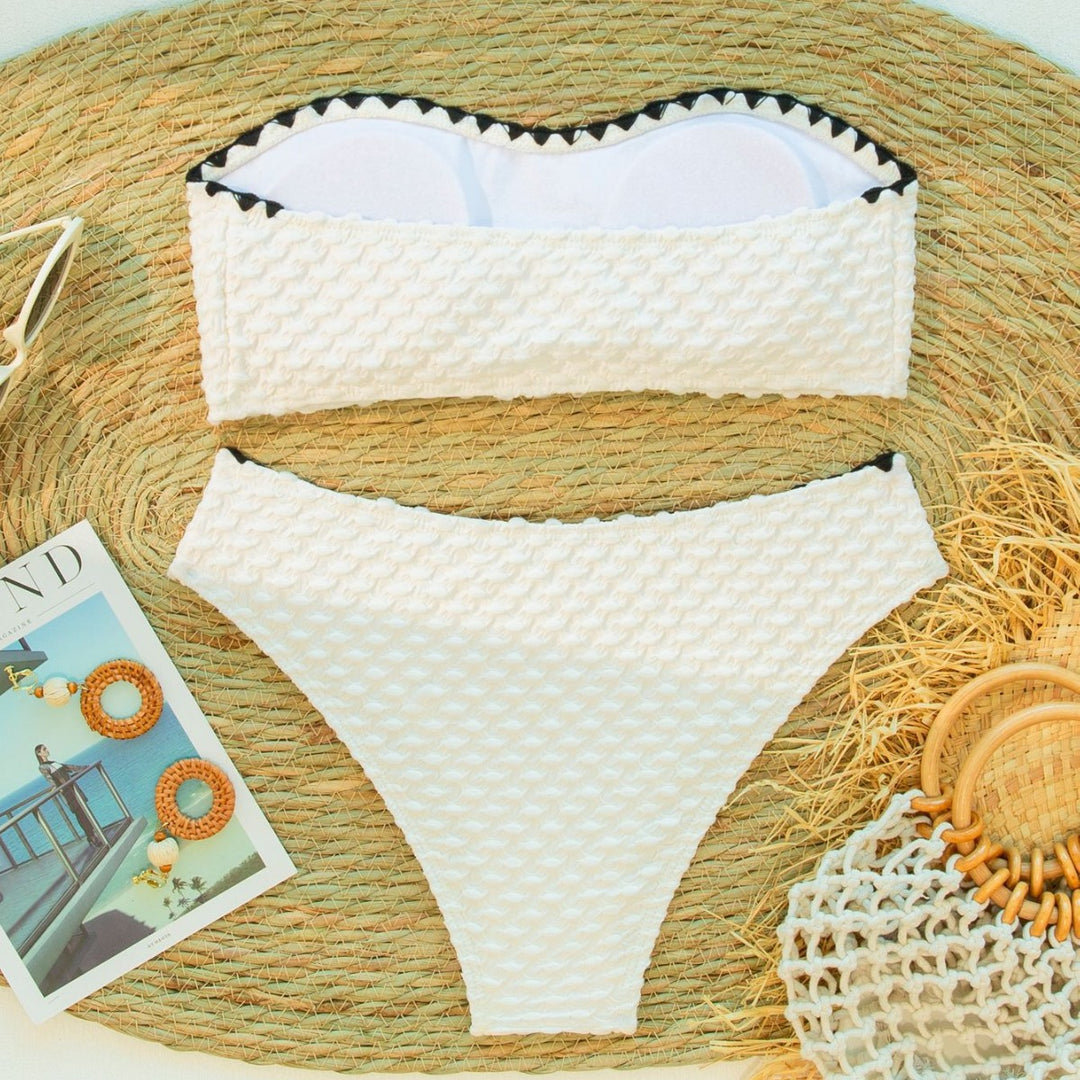 Women's bandeau bikini set with textured surface and fashionable accent Mune Fashion