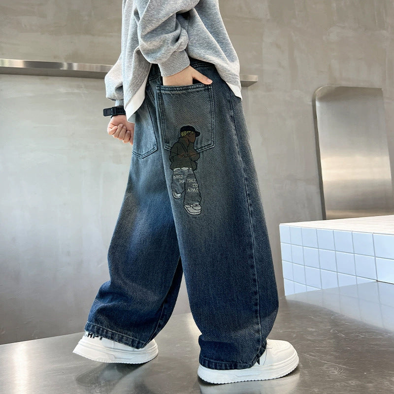 Unisex wide denim pants with unique appliqués Mune Fashion