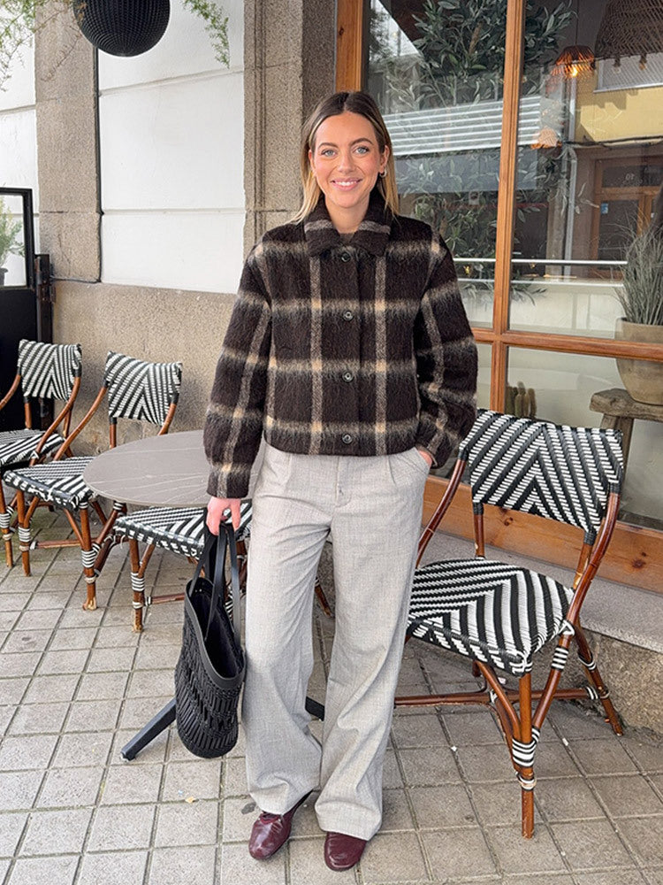 Women's short jacket in checked faux fur boxy cut with shawl collar Mune Fashion