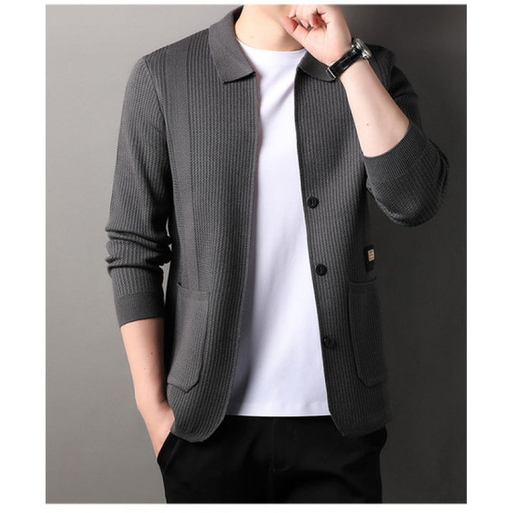Men's finely structured cardigan with shirt collar, button placket and patch pockets Mune Fashion