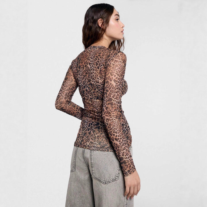 Women's figure-hugging mesh long sleeve with leopard pattern and side ruching Mune Fashion