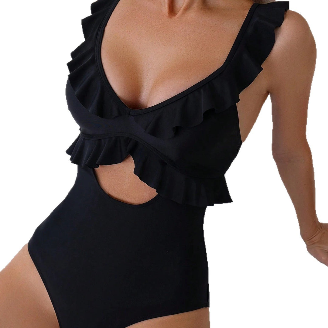 Women’s one-piece swimsuit with feminine ruffle design Mune Fashion