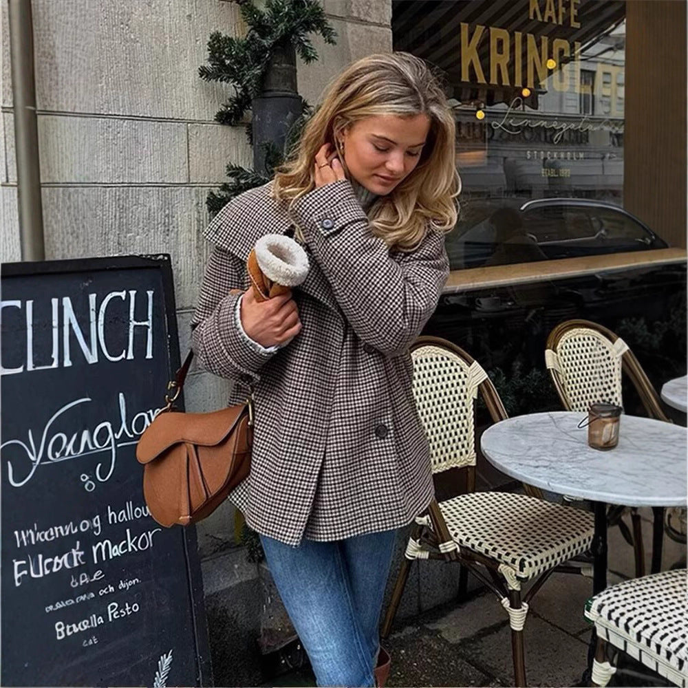 Women Oversize Trench Coat with Houndstooth Pattern, High Stand Collar and Shoulder Epaulettes Mune Fashion