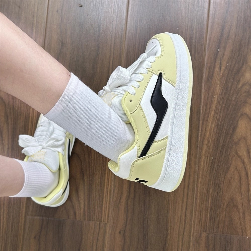 Ladies Comfortable Sneakers with Airy Sole Mune Fashion