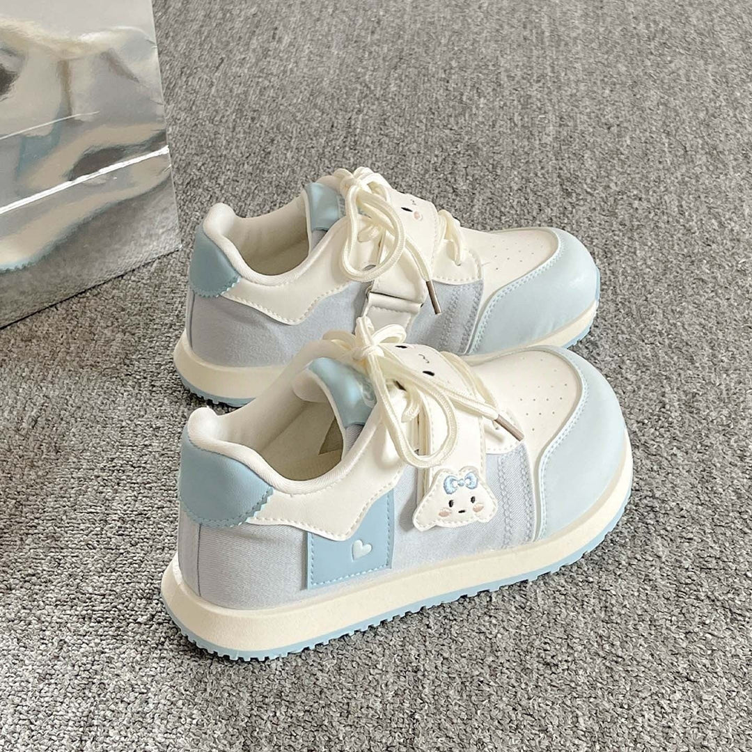 Women's sporty sneakers with playful appliqués and breathable sole Mune Fashion