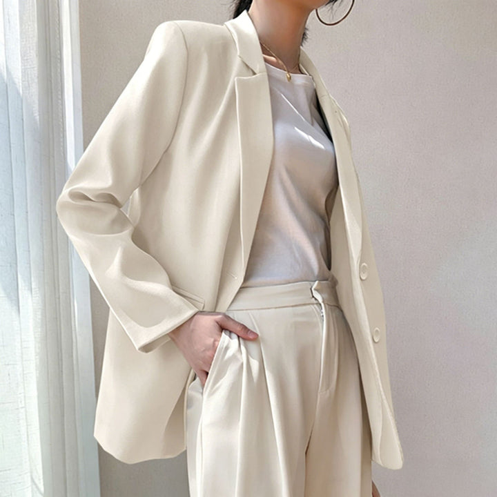 Women Elegant and Comfortable Blazer with Pearl Details Mune Fashion