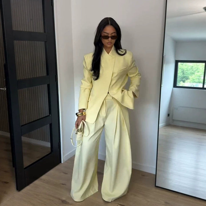Women Two-Piece Oversized Blazer with Stand Collar and Wide Pleated Trousers Mune Fashion