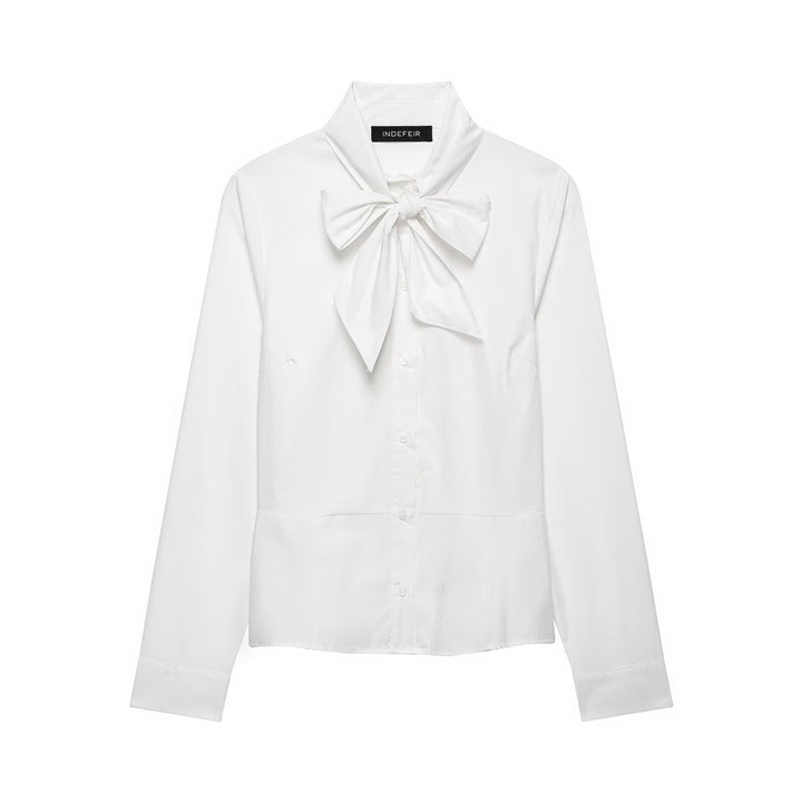 Ladies blouse with bow collar and tailored inset seams Mune Fashion