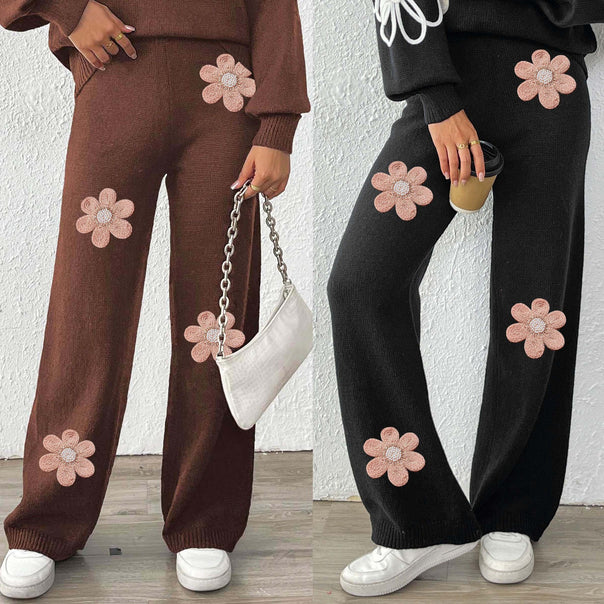 Women's loose knit pants with floral appliqués Mune Fashion