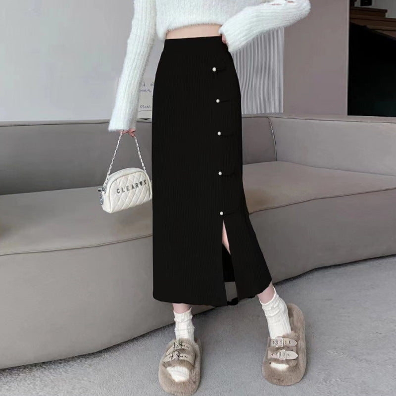 Ladies Elegant and sophisticated knitted skirt with side slit Mune Fashion