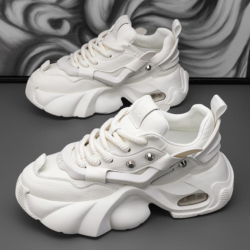 Women Voluminous Platform Sneakers with Sculptural Sole and Visible Air Chamber Mune Fashion