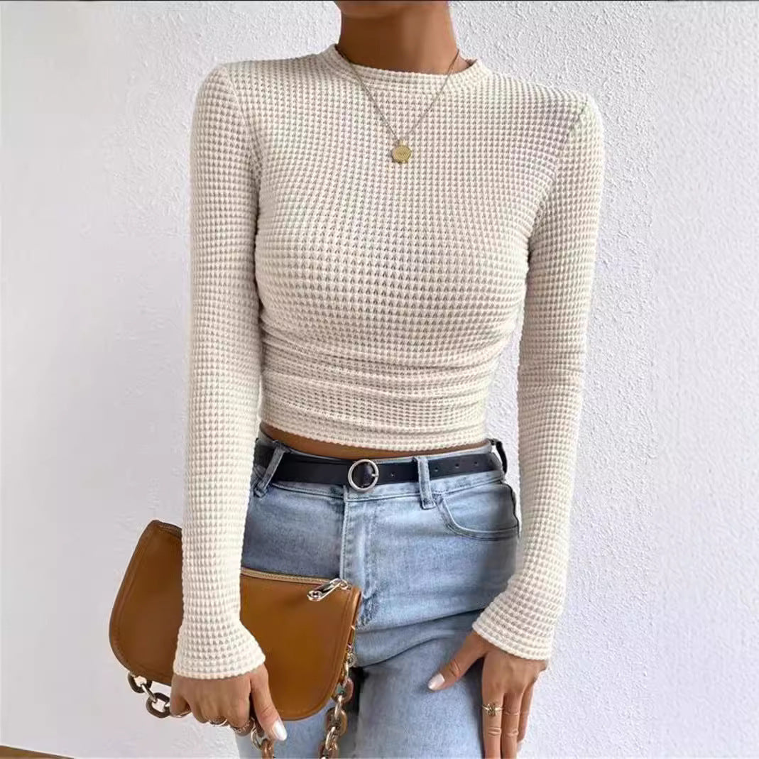Women’s tailored short-cut waffle knit shirt with round neck and figure-hugging fit Mune Fashion