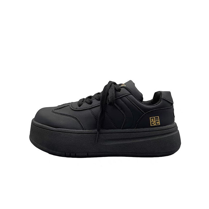 Women's platform sneakers in clean-chunky design with extra high EVA platform sole and padded comfort collar Mune Fashion