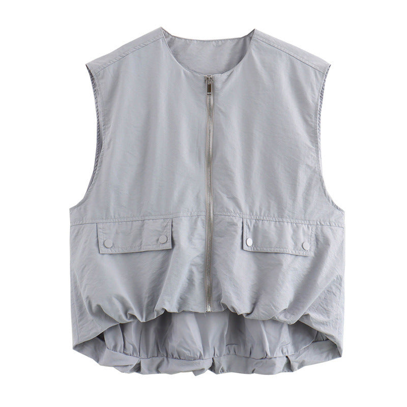 Women's light Travel-Utility vest with full zip, patch snap-button pockets and elastic high-low hem Mune Fashion