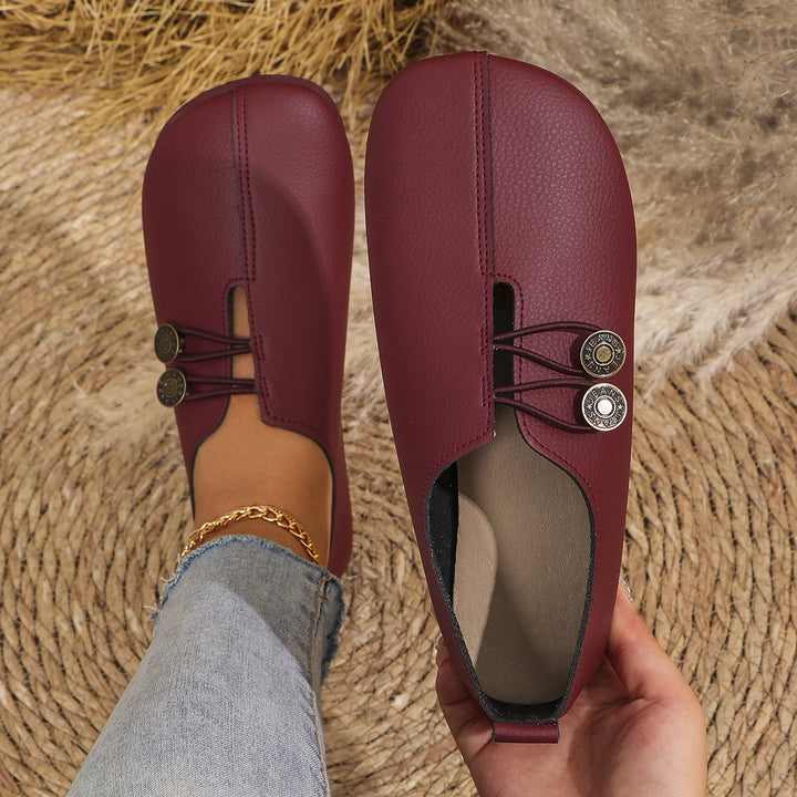 Women Comfortable Closed Slippers with Decorative Buttons and Elastic Lacing Mune Fashion
