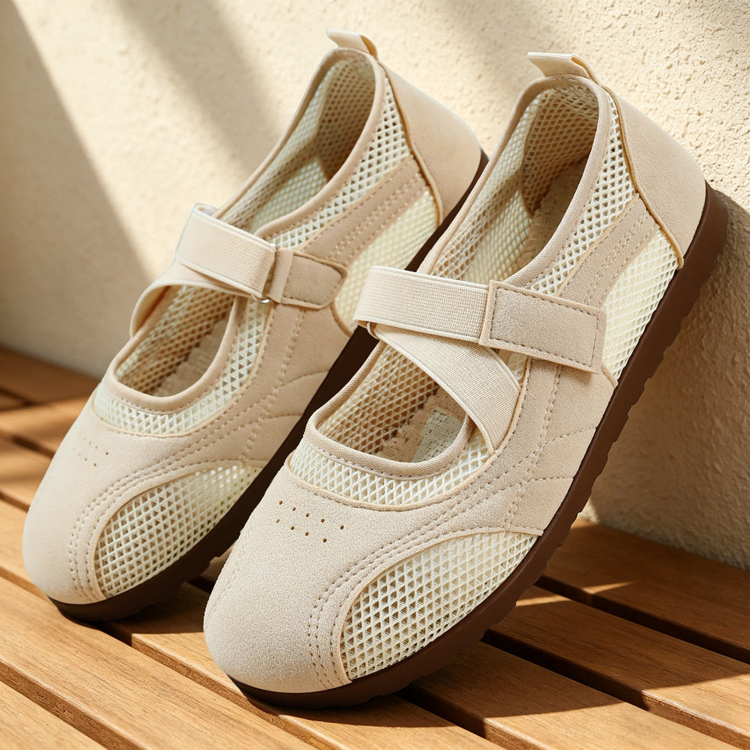 Women’s breathable Mary Jane walking shoe with Velcro and reinforced profile sole Mune Fashion