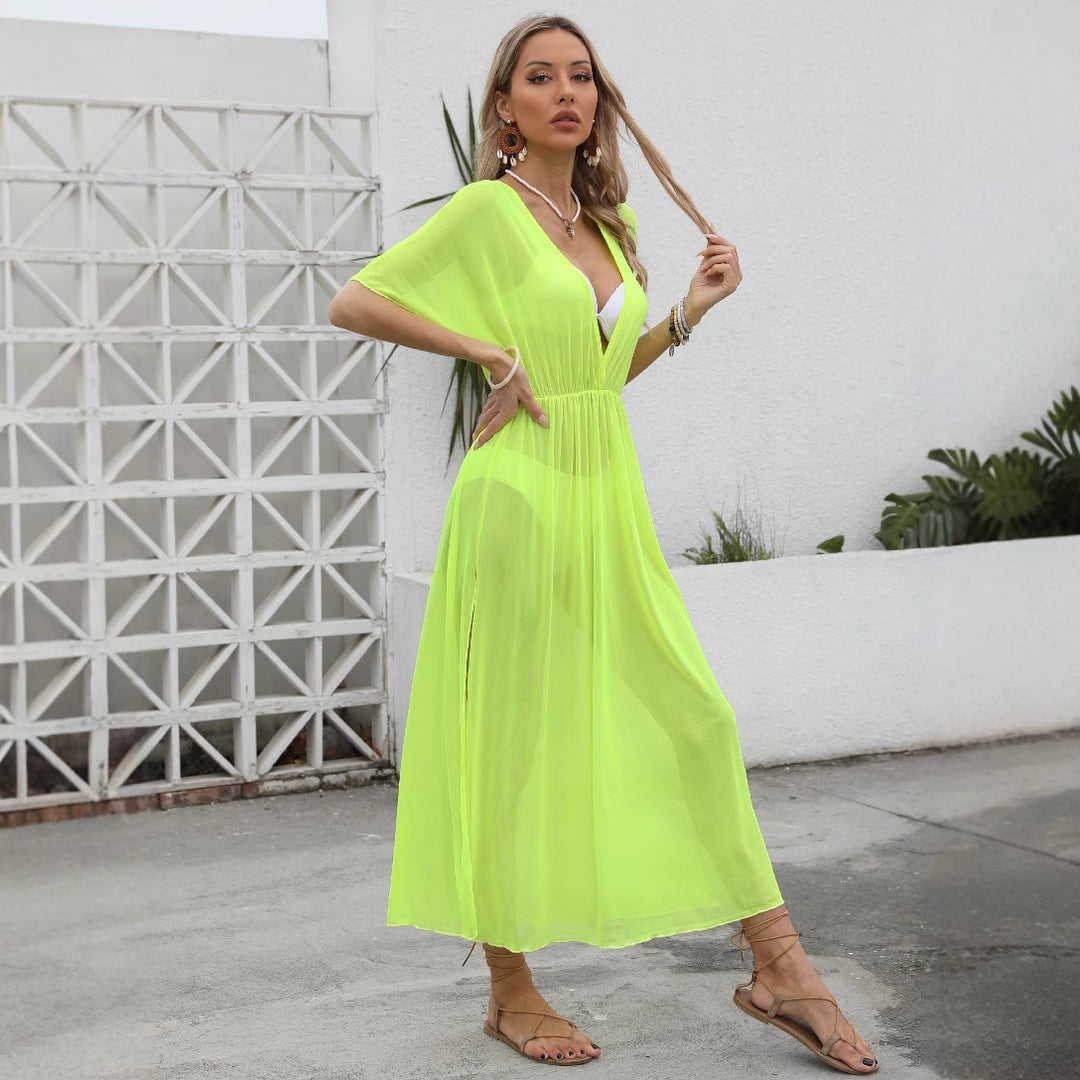 Women elegant maxi dress with deep V-neck and flowing skirt Mune Fashion