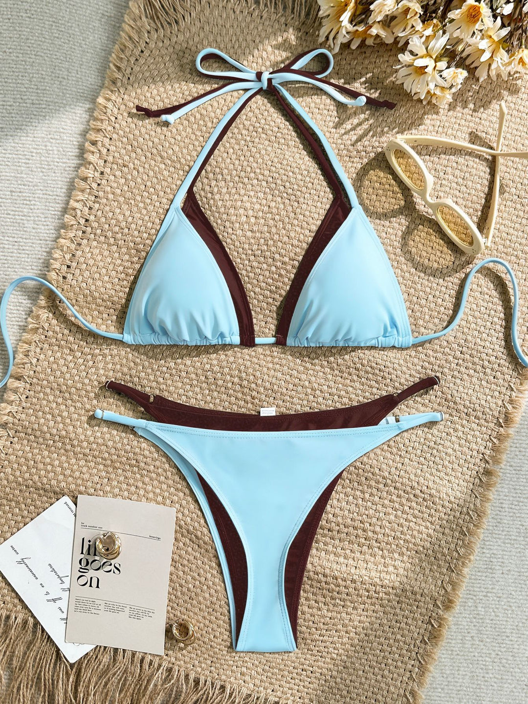 Women's triangle bikini with adjustable straps and contrasting color design Mune Fashion