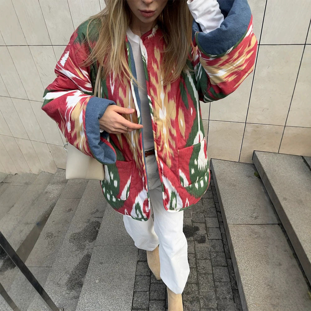 Women's quilted kimono jacket with ikat print, oversized cut and contrasting cuffs Mune Fashion