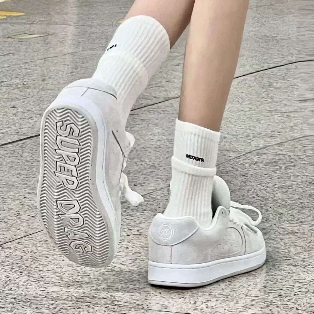 Women's Fashion Sneakers with High-Quality Suede Upper and Soft Footbed Mune Fashion