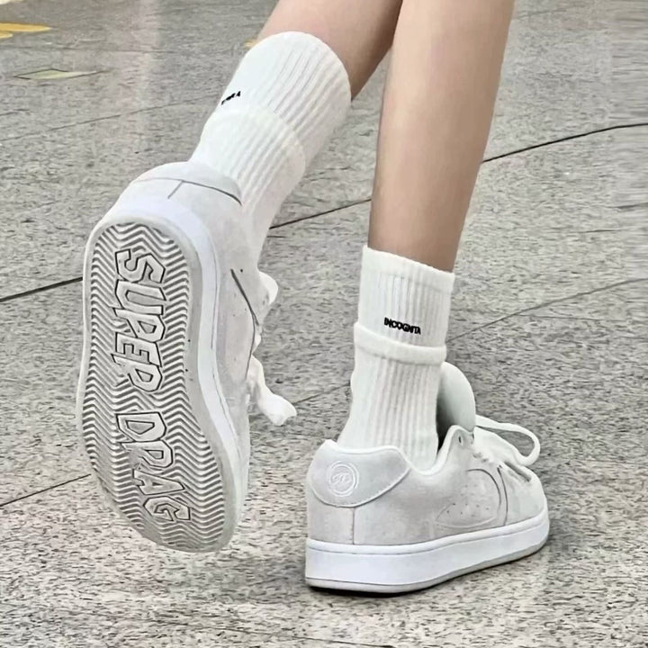 Women's Fashion Sneakers with High-Quality Suede Upper and Soft Footbed Mune Fashion