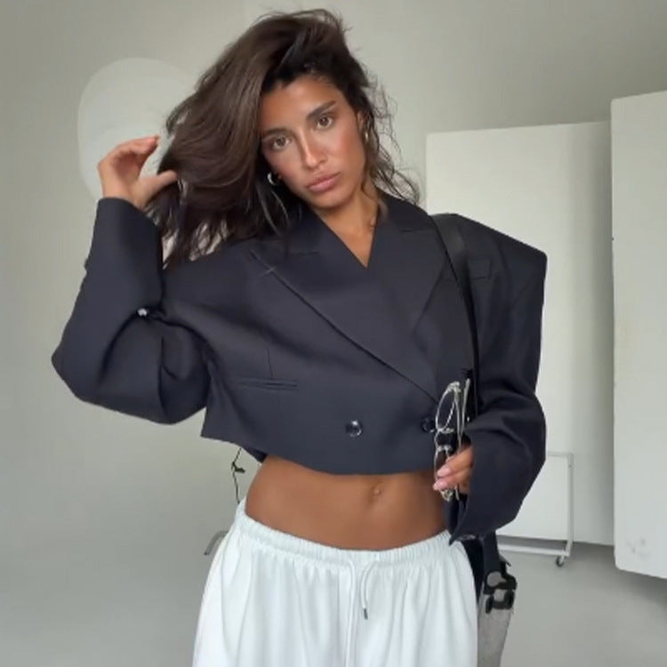 Women Cropped Boxy Blazer with Sculptured Shoulders and Boxy Silhouette Mune Fashion