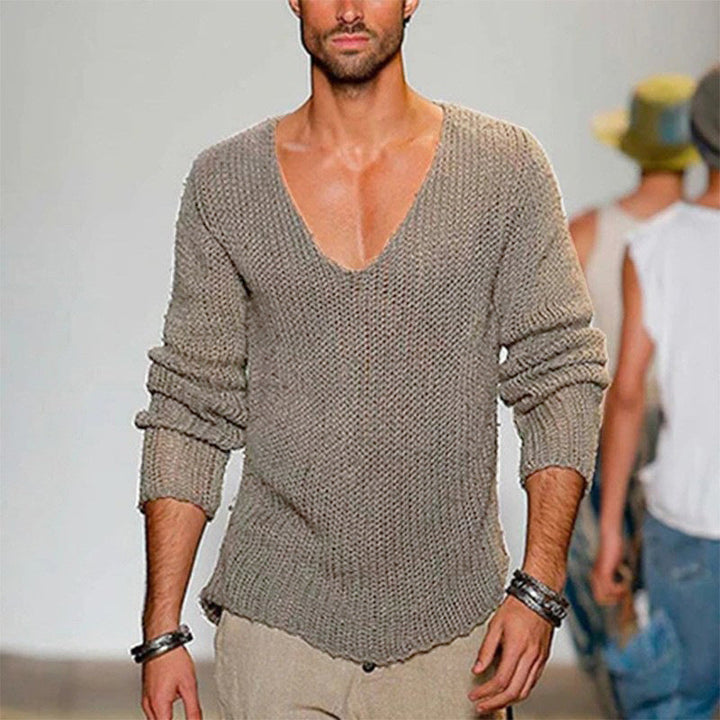 Mune | Men's casual knit sweater with deep V-neck and comfortable fit