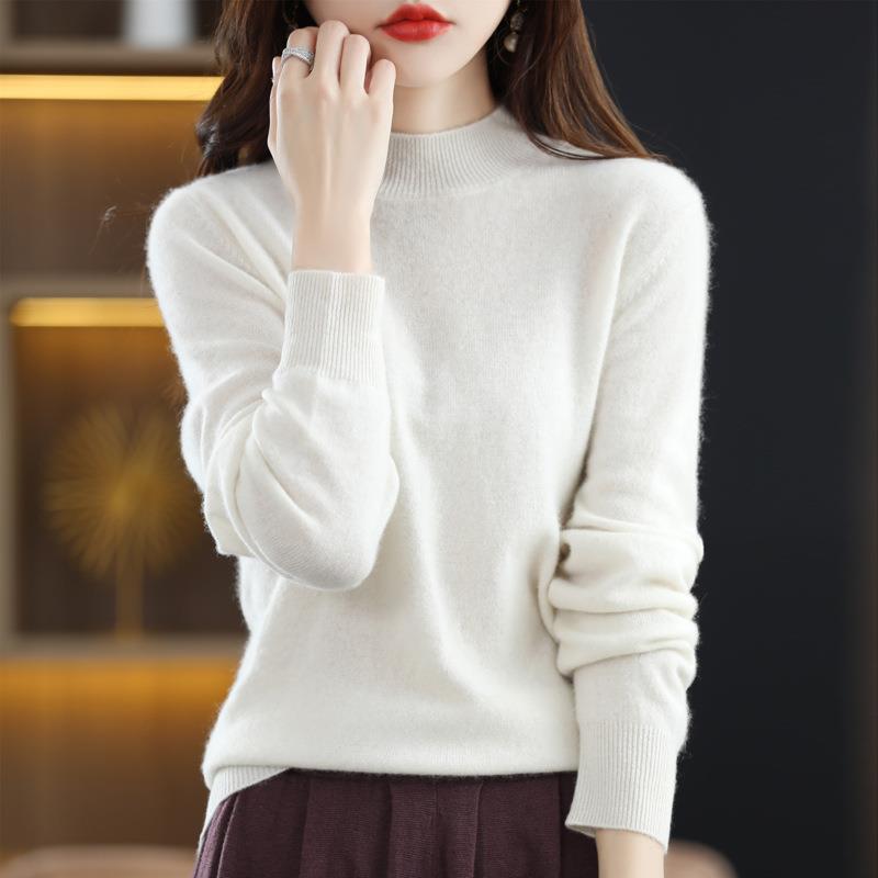 Women's Ultra-Light Mock Neck Fine Knit Sweater in Cashmere Look Mune Fashion