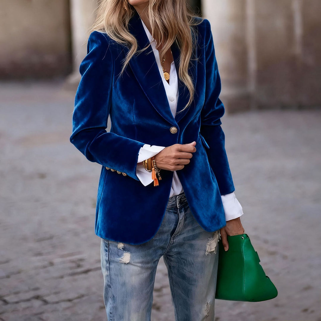 Women's tailored velvet blazer with lapel collar and single-button closure Mune Fashion