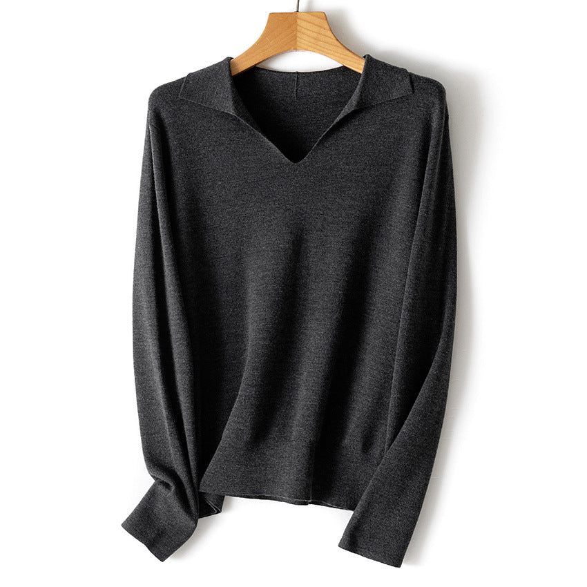 Women's fine lightweight V-neck sweater with open shirt collar and relaxed silhouette Mune Fashion