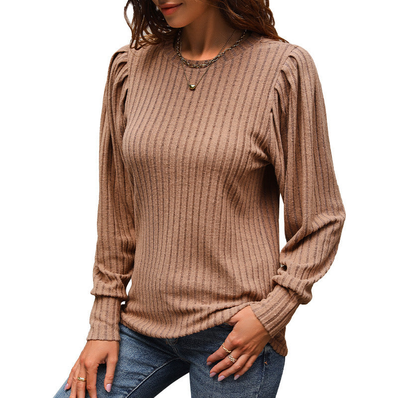 Women's fine vertically ribbed sweater with gathered shoulder area and extended cuff Mune Fashion