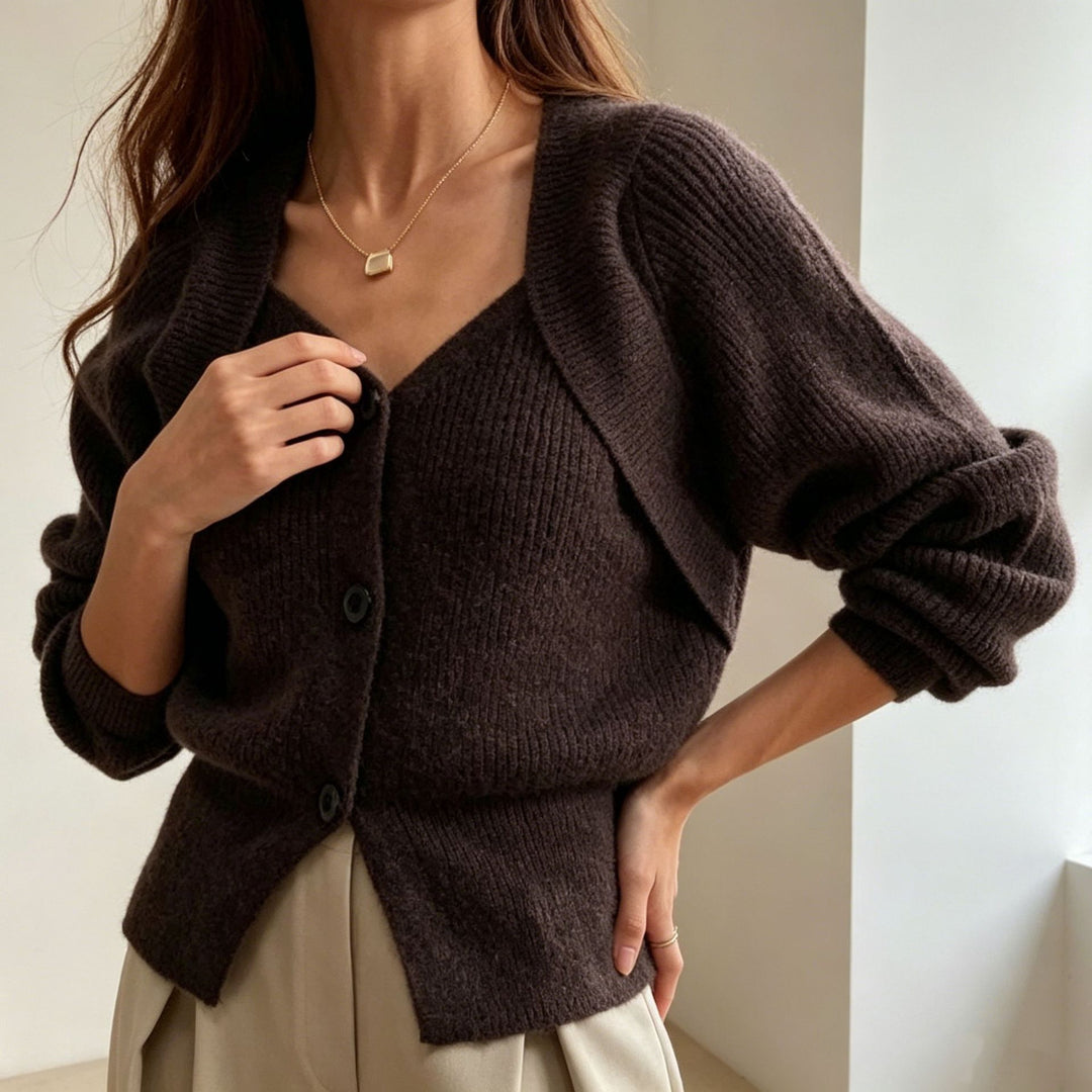 Women's oversized fine knit cardigan with V-neck and button placket Mune Fashion