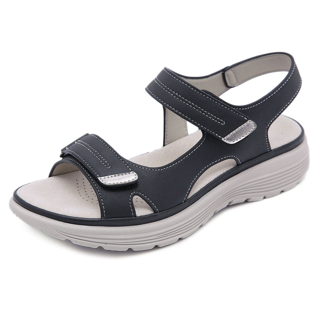 Women's comfort sandals with thick tread sole and adjustable hook and loop straps Mune Fashion
