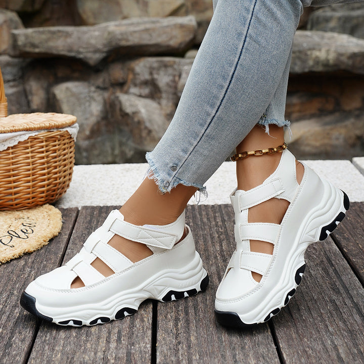 Women’s sporty platform sandals in sneaker style with adjustable straps and cushioned EVA sole Mune Fashion