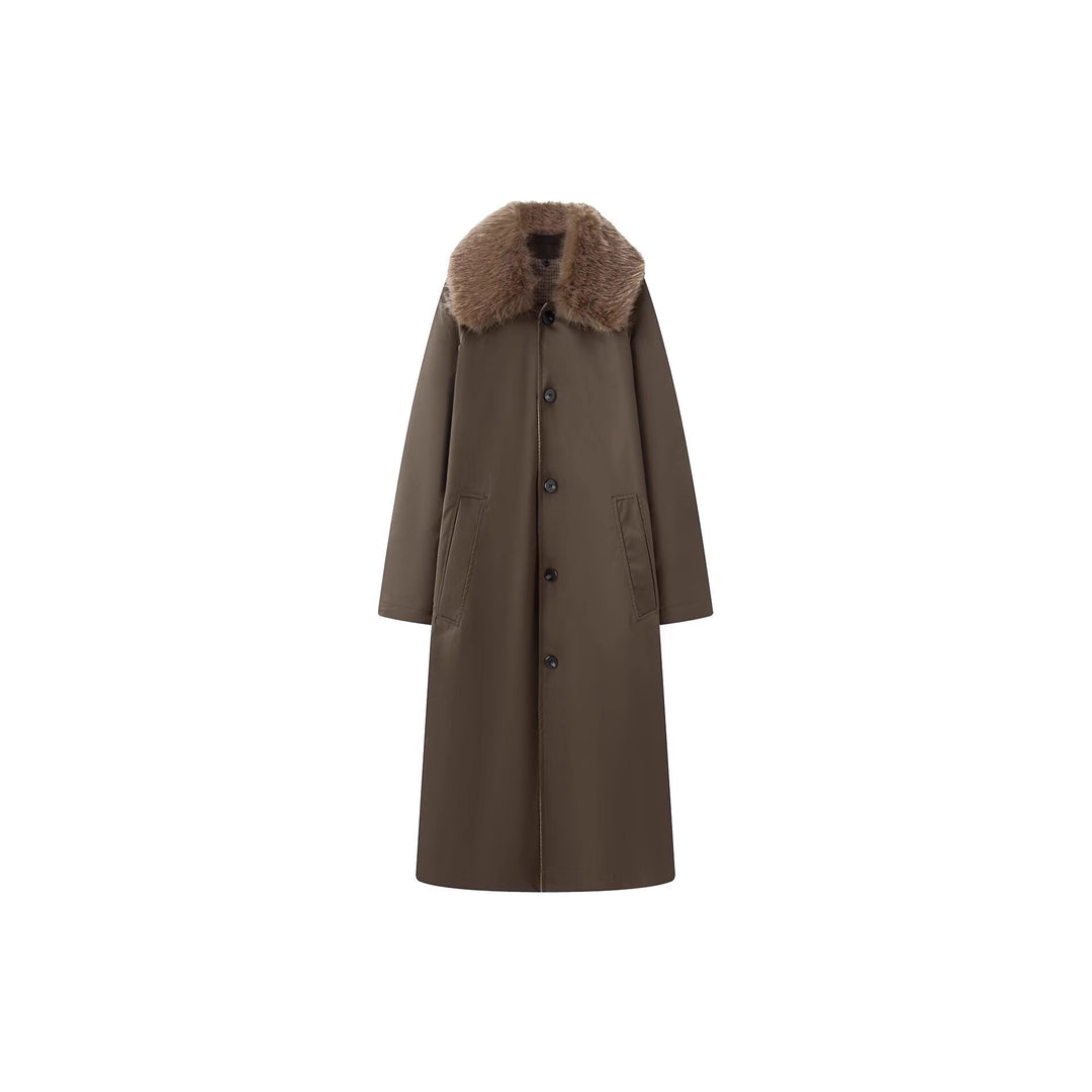 Women's longer Oversize wool coat with removable faux fur collar and side inset pockets Mune Fashion