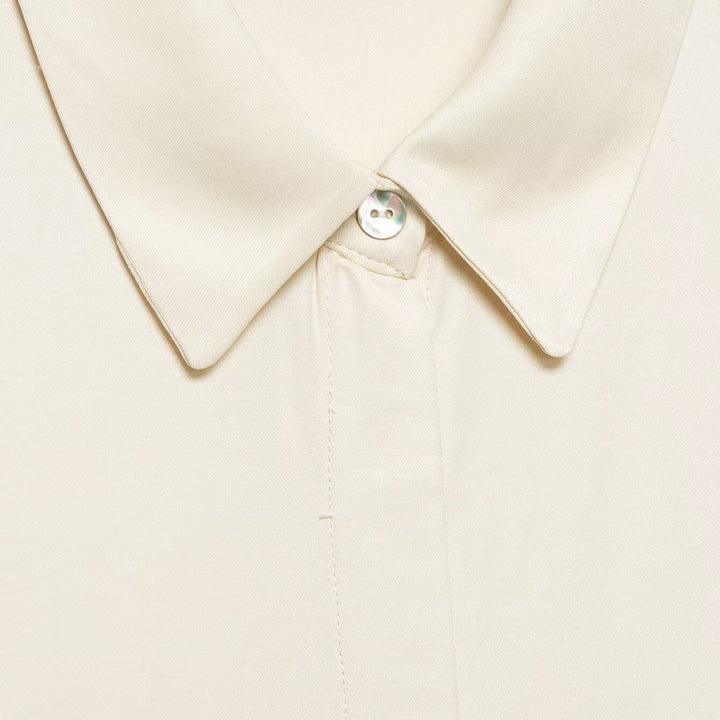 Ladies Silk-like Blouse with Concealed Button Placket and Lace Trim Mune Fashion