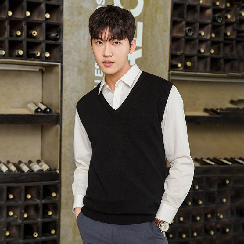 Men's Sleeveless Fine Knit Vest with V-Neck and Fine Cotton Blend Mune Fashion