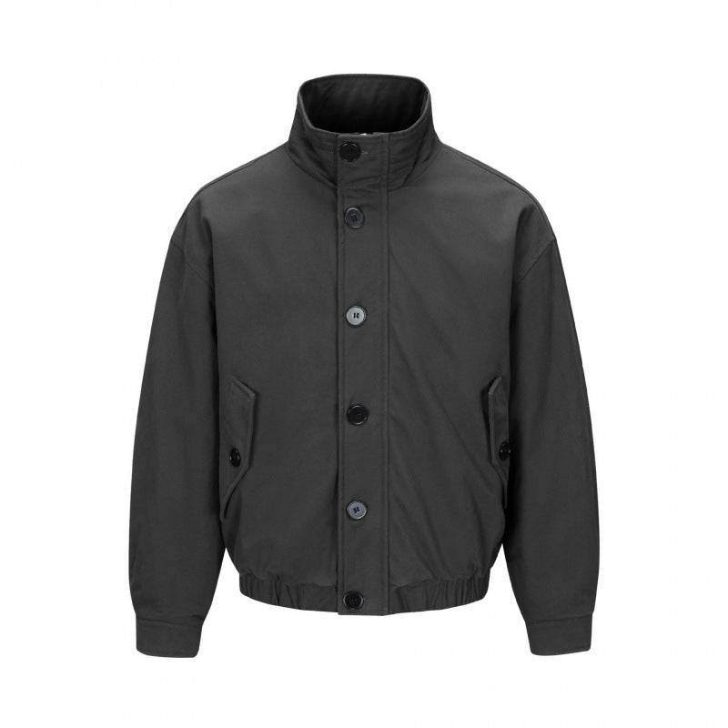 Men's short jacket in field look with reinforced stand-up collar, distinctive button placket and drawstring hem Mune Fashion