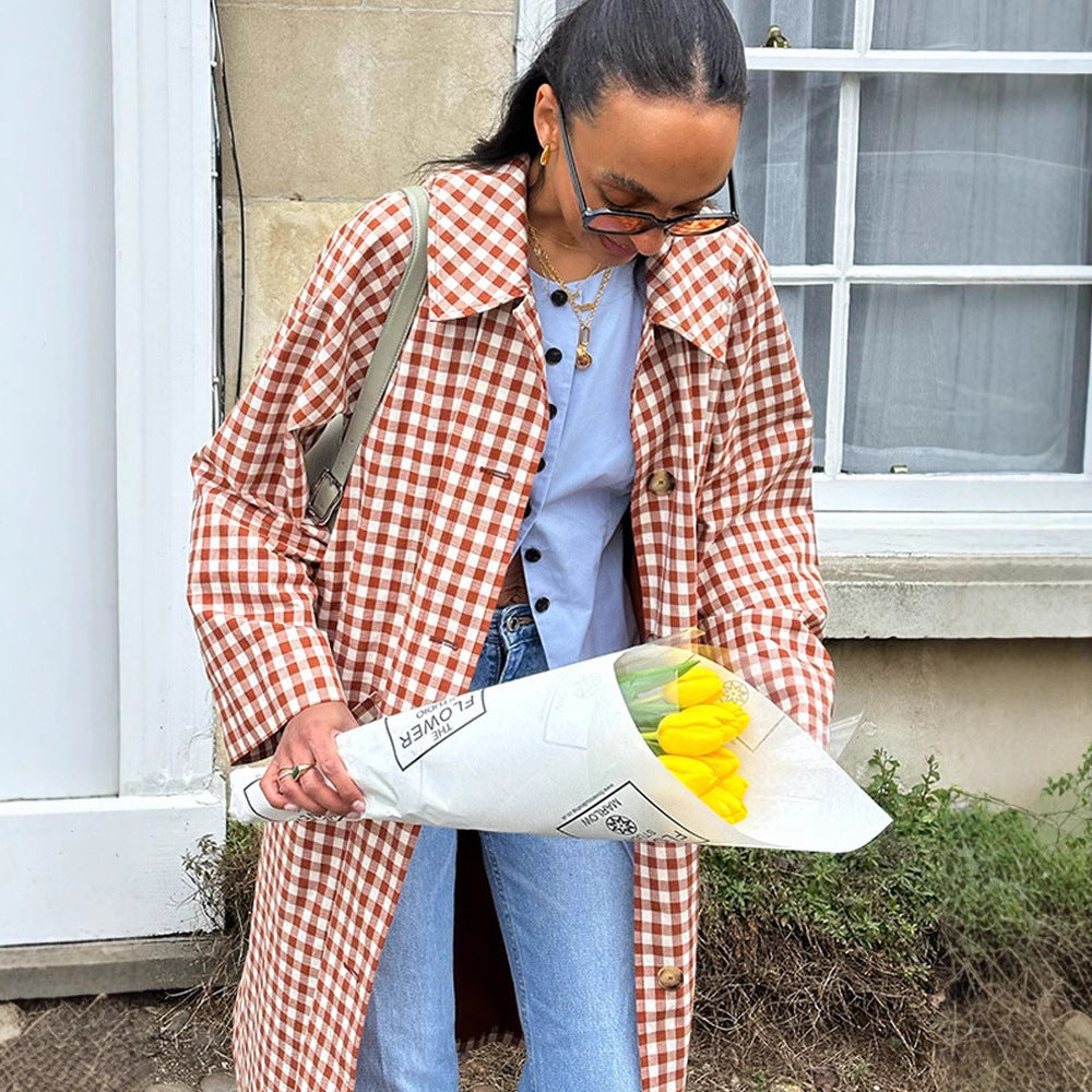 Women's Checkered Trench Coat Mid-Length with Button Placket and Contrast-Lined Cuffs Mune Fashion