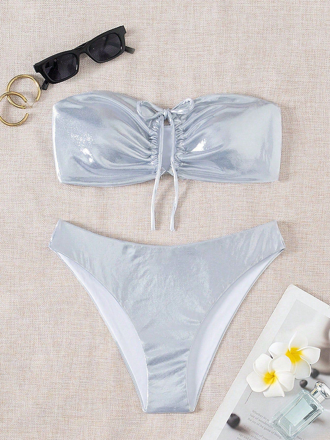 Women's bandeau bikini with shiny top and high leg cut Mune Fashion