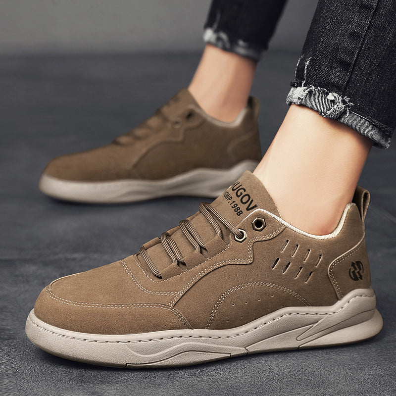 Men's urban suede-look city sneaker with perforated side ventilation and ergonomic platform sole Mune Fashion
