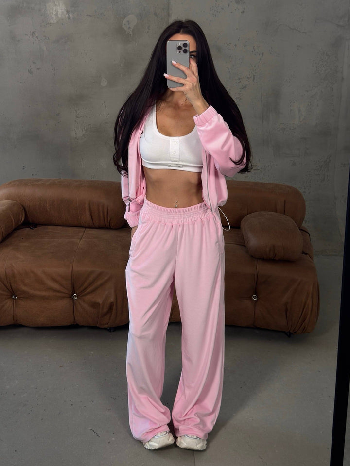 Women's loose lounge set with cropped zip jacket and high-waist relaxed pants Mune Fashion