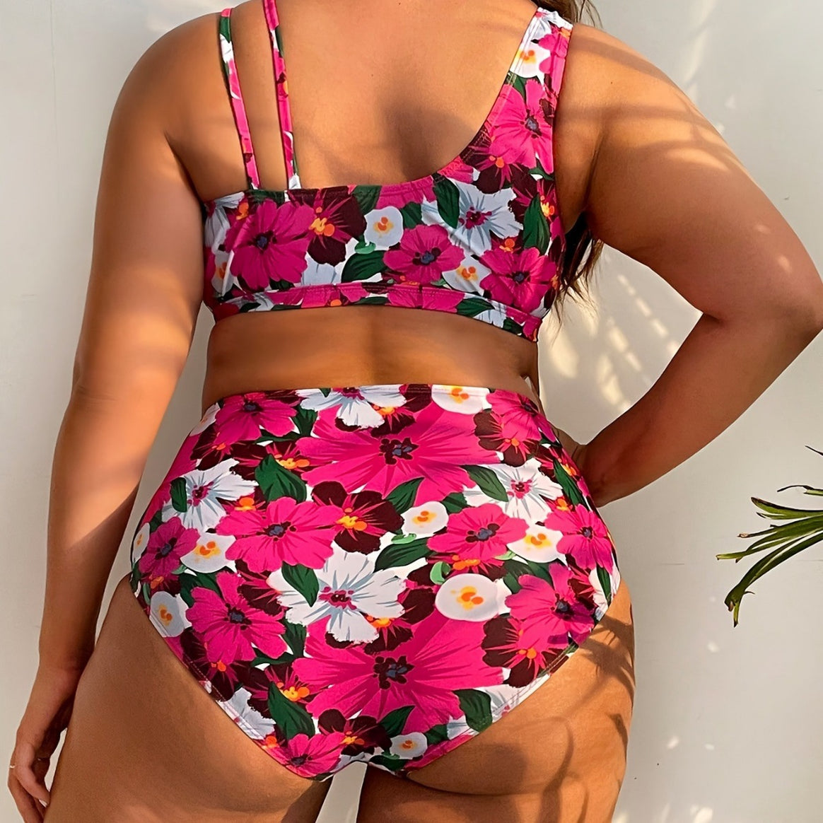 Women's nano bikini set plus sizes with molded bra, V-neck and high-cut waist briefs Mune Fashion