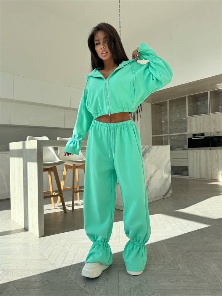 Women's Cropped Hoodie with Zipper and Tailored Drawstring Jogging Pants Mune Fashion