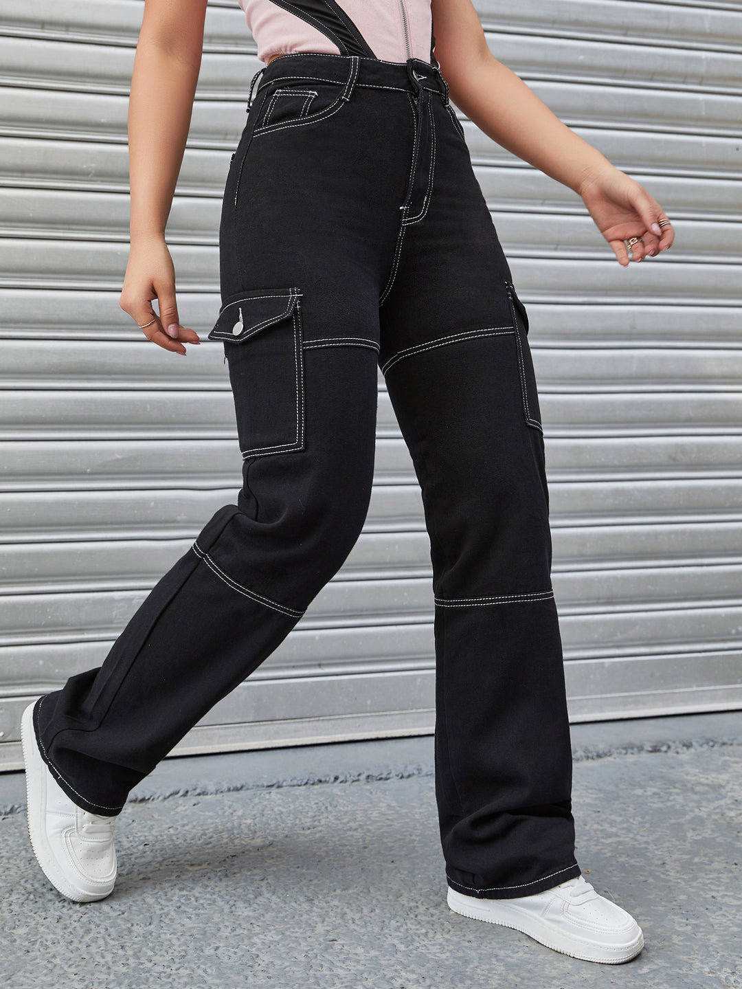 Women's High-Waisted Cargo Pants with Contrast Stitching and Straight Leg Mune Fashion