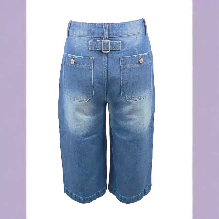 Ladies light vintage-inspired culotte jeans with visible seam panels and patch front pockets Mune Fashion