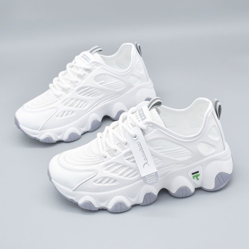 Women's sporty running sneakers with breathable upper material and flexible sole Mune Fashion